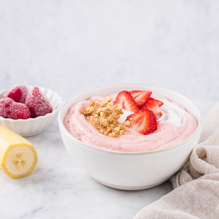 Strawberry Cheesecake Smoothie Bowl